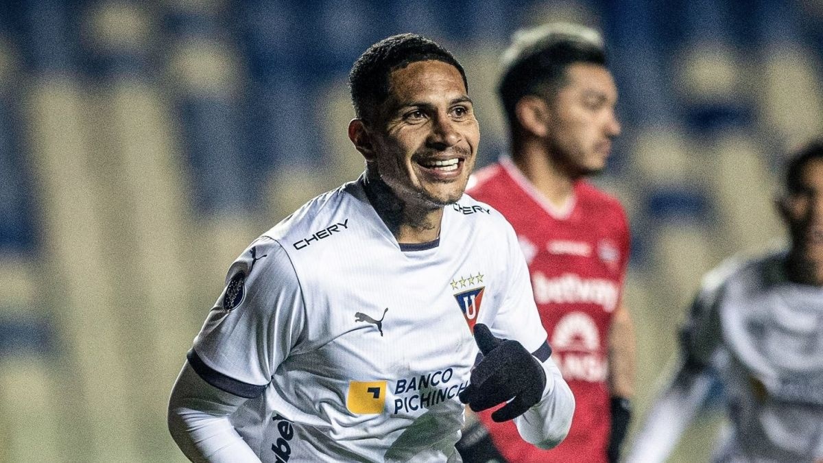 Paolo Guerrero será titular frente a Ñublense de Chile. (Foto: AFP)