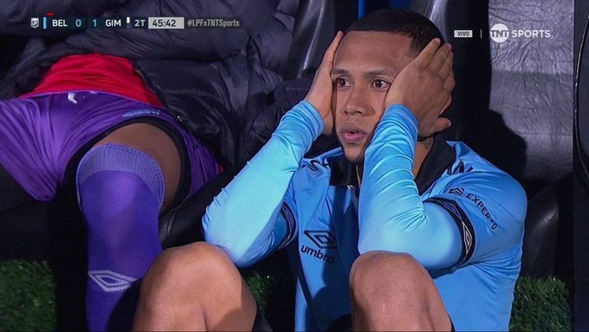 El difícil presente de Bryan Reyna en Belgrano: un mes sin ser titular y con pocos minutos jugados. (TNT Sports)