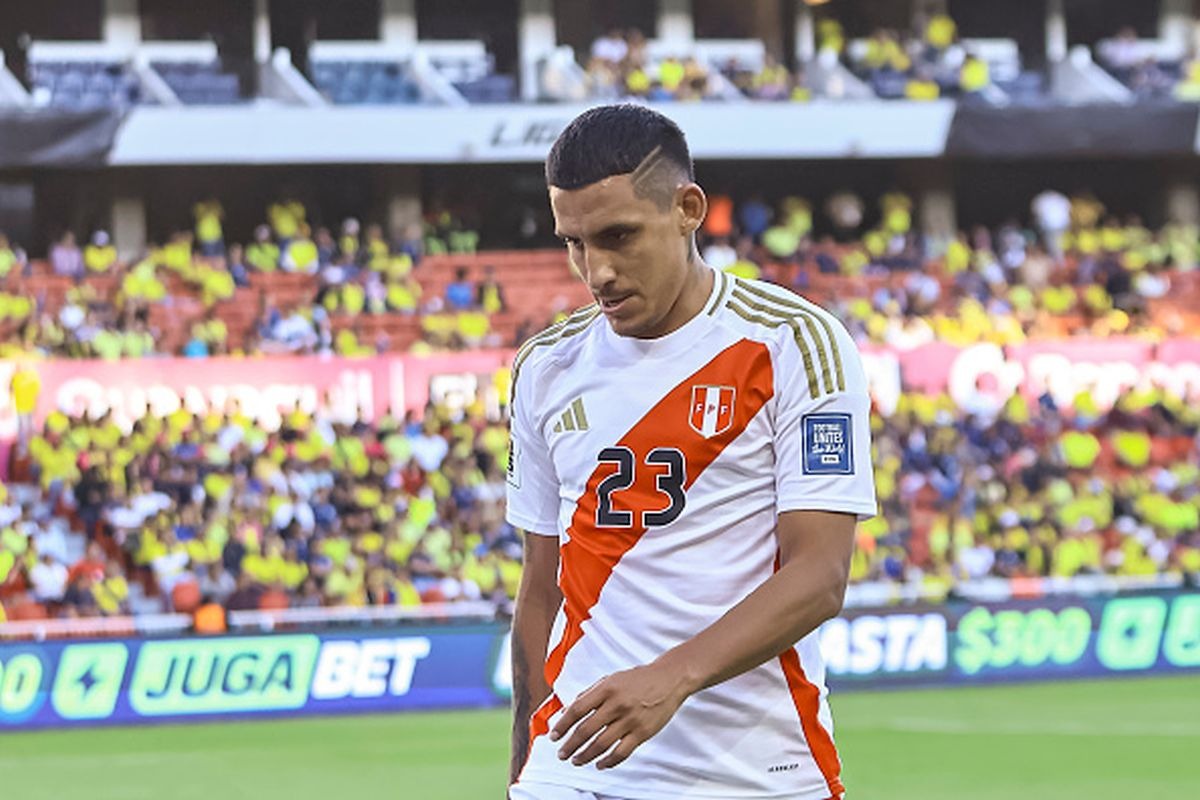 Álex Valera no jugó el partido ante Brasil por lesionarse en el entrenamiento previo. (Foto: Getty Images)
