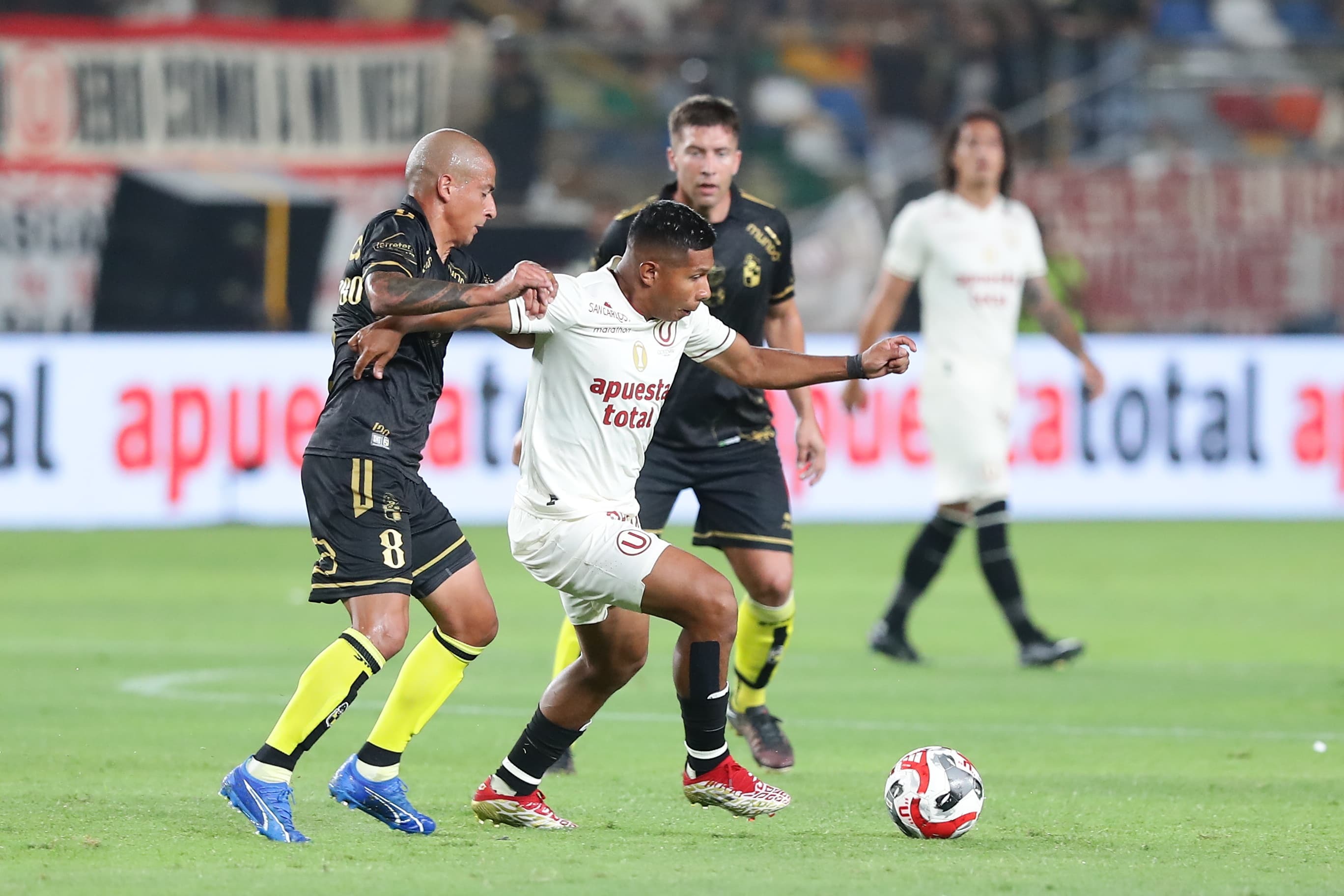 Universitario y Coquimbo Unido se miden en el Estadio Monumental. (Foto: Jesús Saucedo / GEC)