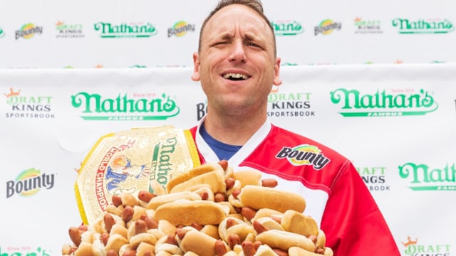Nathan’s Hot Dog Eating Contest 2023: Chestnut come 62 hot dogs y obtiene su título 16