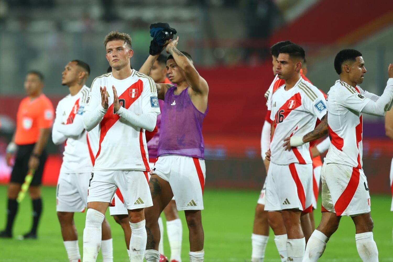La selección peruana se ubica en el noveno puesto de las Eliminatorias 2026 con 11 puntos en 16 fechas. (Foto: GEC)