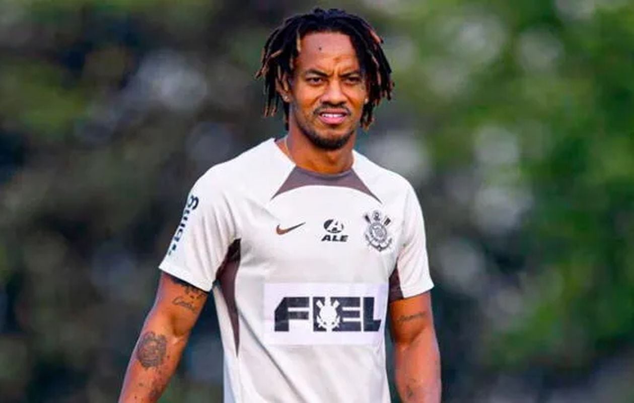 André Carrillo debutó oficialmente en el Corinthians en partido ante Botafogo por el Brasileirao. (Foto: Corinthians)