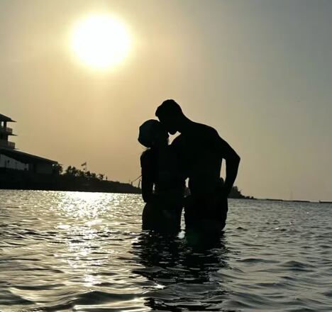 El portugués sacó su lado más romántico junto a la española (Foto: Cristiano Ronaldo / Instagram)