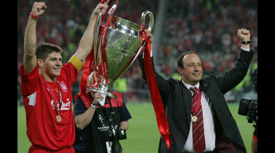 Rafael Benítez, en el 2005, consiguió la Champions con el Liverpool. (Foto: AFP)