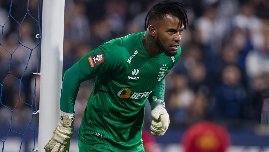Carlos Cáceda atajó un penal, pero no pudo salvarse del segundo. (Foto: Getty Images)