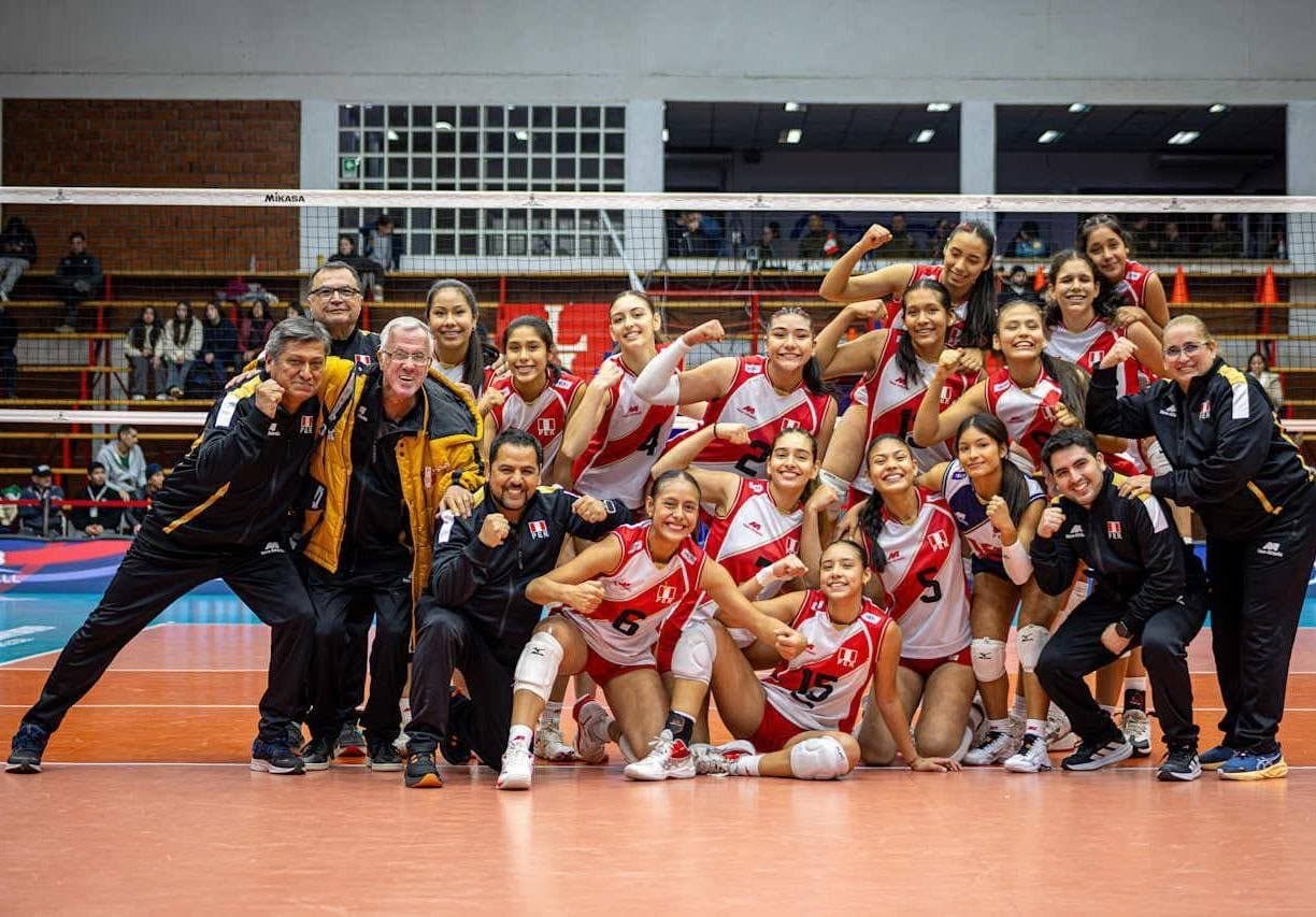 Perú acabó tercero en su grupo y clasificó a octavos de final. (Foto: Volleyball World)