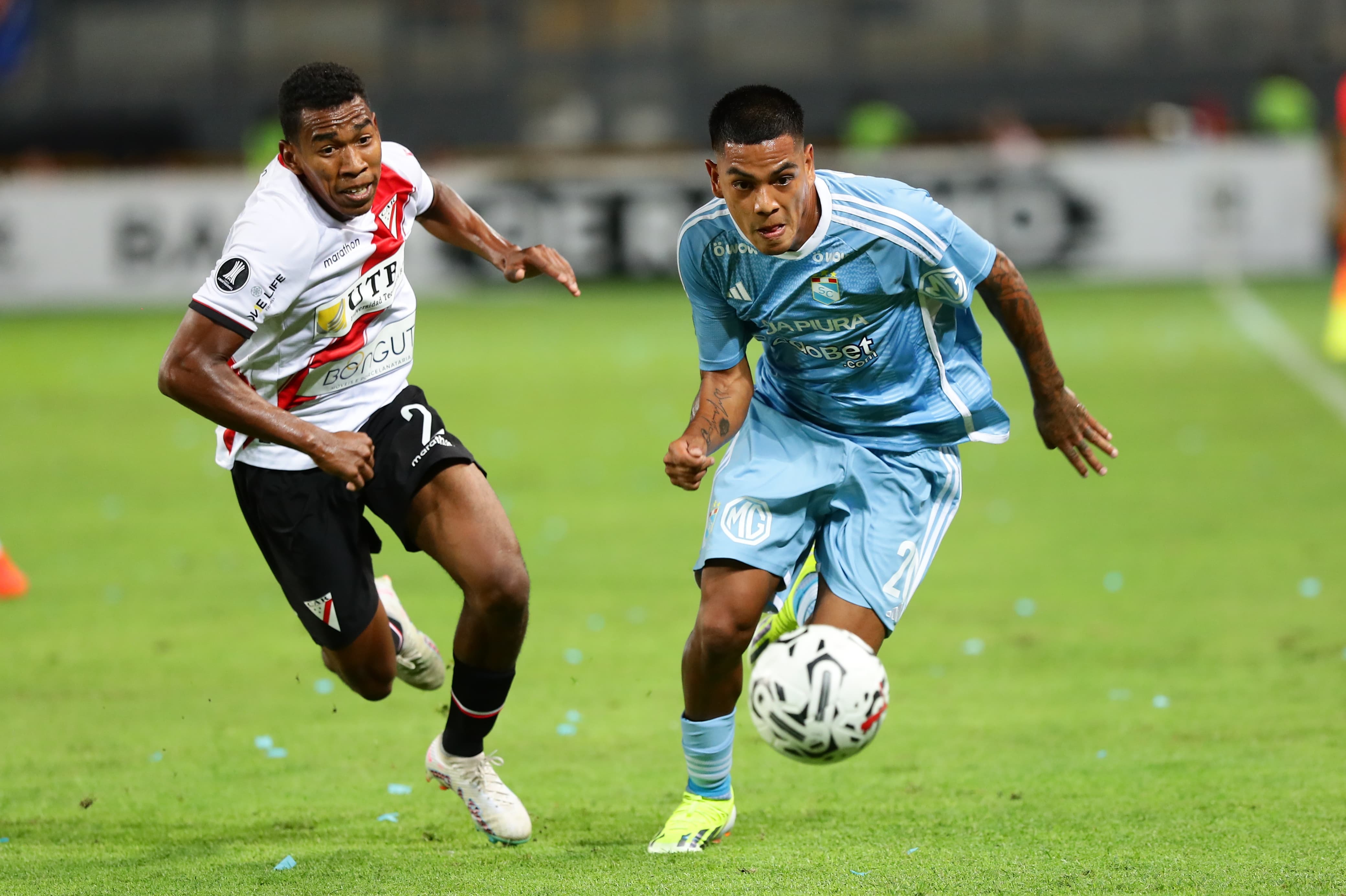 Sporting Cristal vs. Always Ready chocan por la Copa Libertadores 2024. (Foto: Jesús Saucedo /@photo.gec)