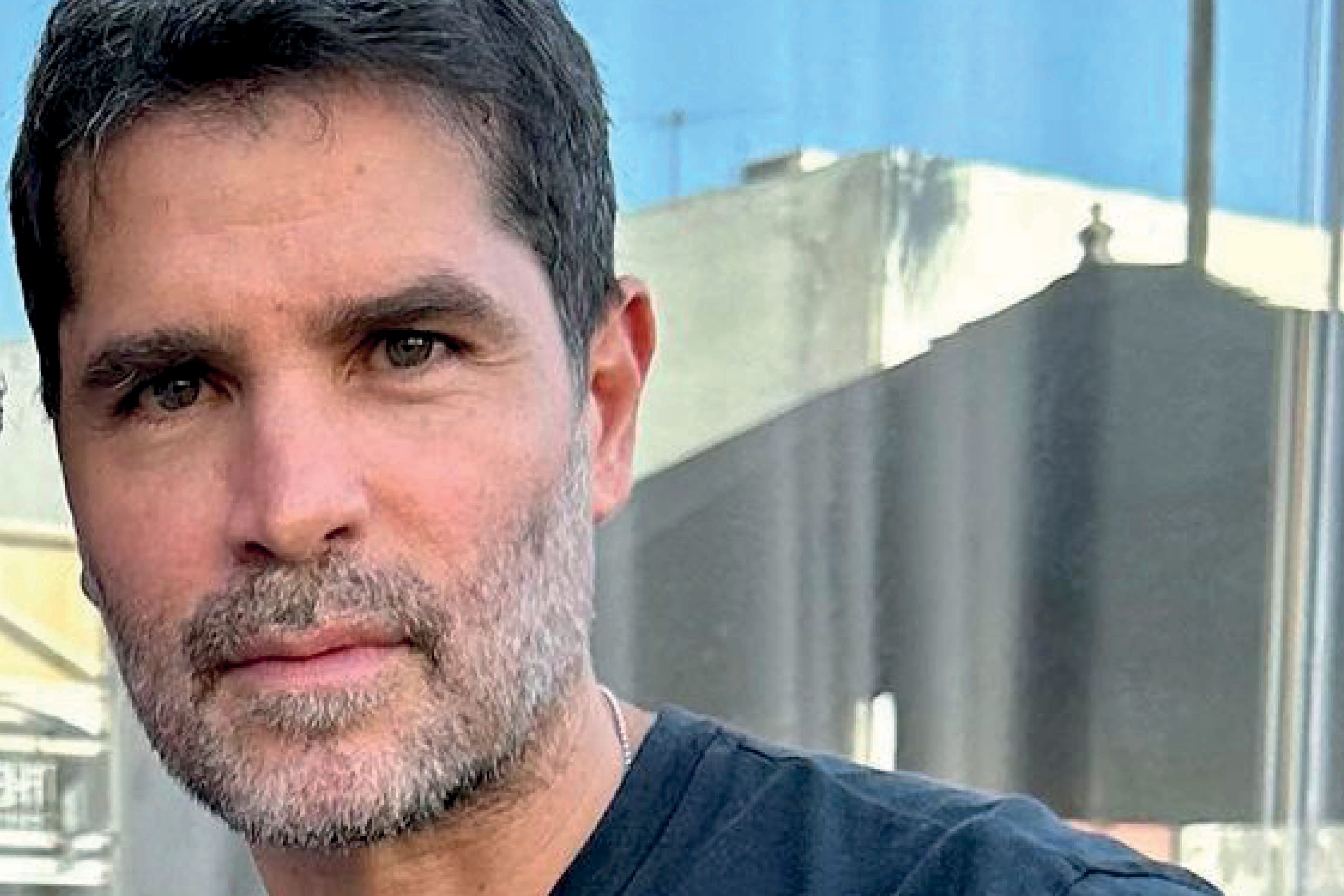 El intérprete mexicano estuvo a escasas cuadras de un trágico suceso ocurrido en Ecuador (Foto: Eduardo Verástegui / Instagram)