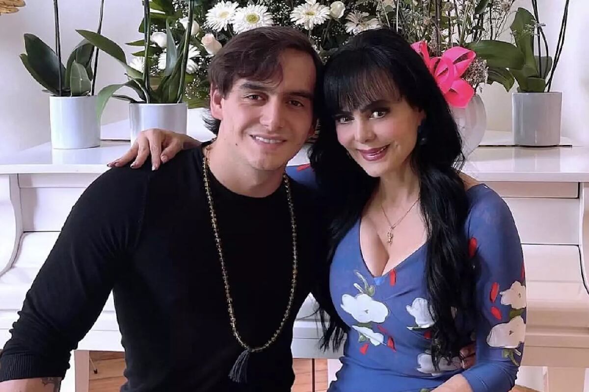 La actriz fue la encargada de dirigir las honras para su hijo Julián Figueroa (Foto: Maribel Guardia / Instagram)