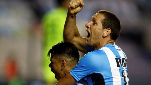 Racing manda en Avellaneda: goleó 3-0 a Independiente con doblete del 'Licha' López