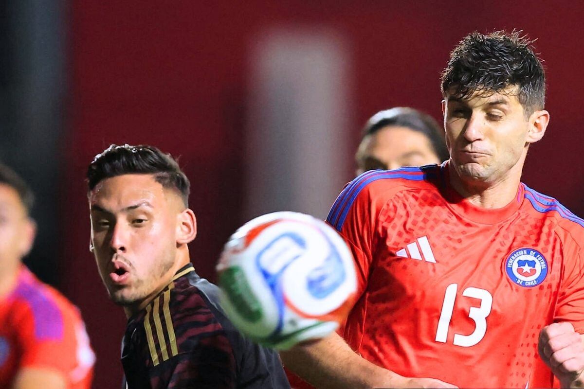 Perú no pudo defender el resultado positivo ante Chile (Foto: AFP)