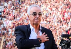 Mientras Universitario espera su decisión: Jorge Fossati recibió premio en Uruguay