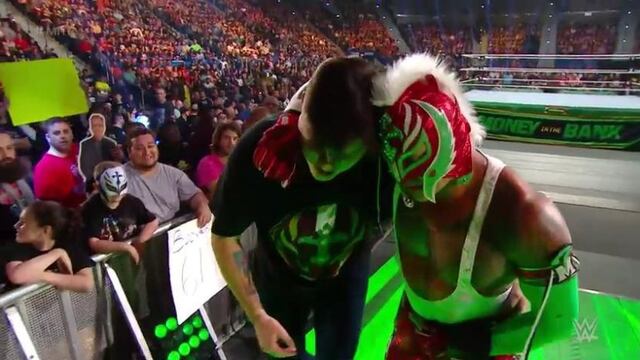 Le dio una paliza: Rey Mysterio ganó el título de los Estados Unidos, pero Samoa Joe le arruinó la celebración [VIDEO]