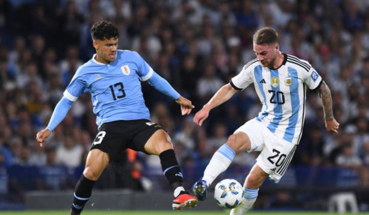 Argentina vs. Uruguay en partido por Eliminatorias 2026. (Foto: Getty)