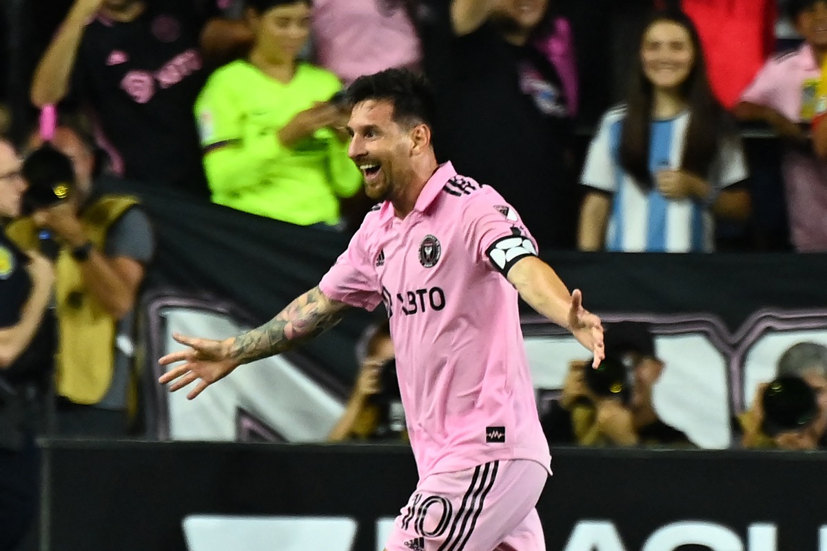 Messi logra golazo de tiro libre en su debut en el Inter Miami por la Leagues Cup | Fuente: AFP