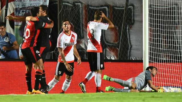 River Plate fue goleado 4-1 por Colón en Torneo de Transición