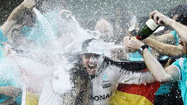 Nico Rosberg: su alocada celebración al ganar el título de Fórmula 1