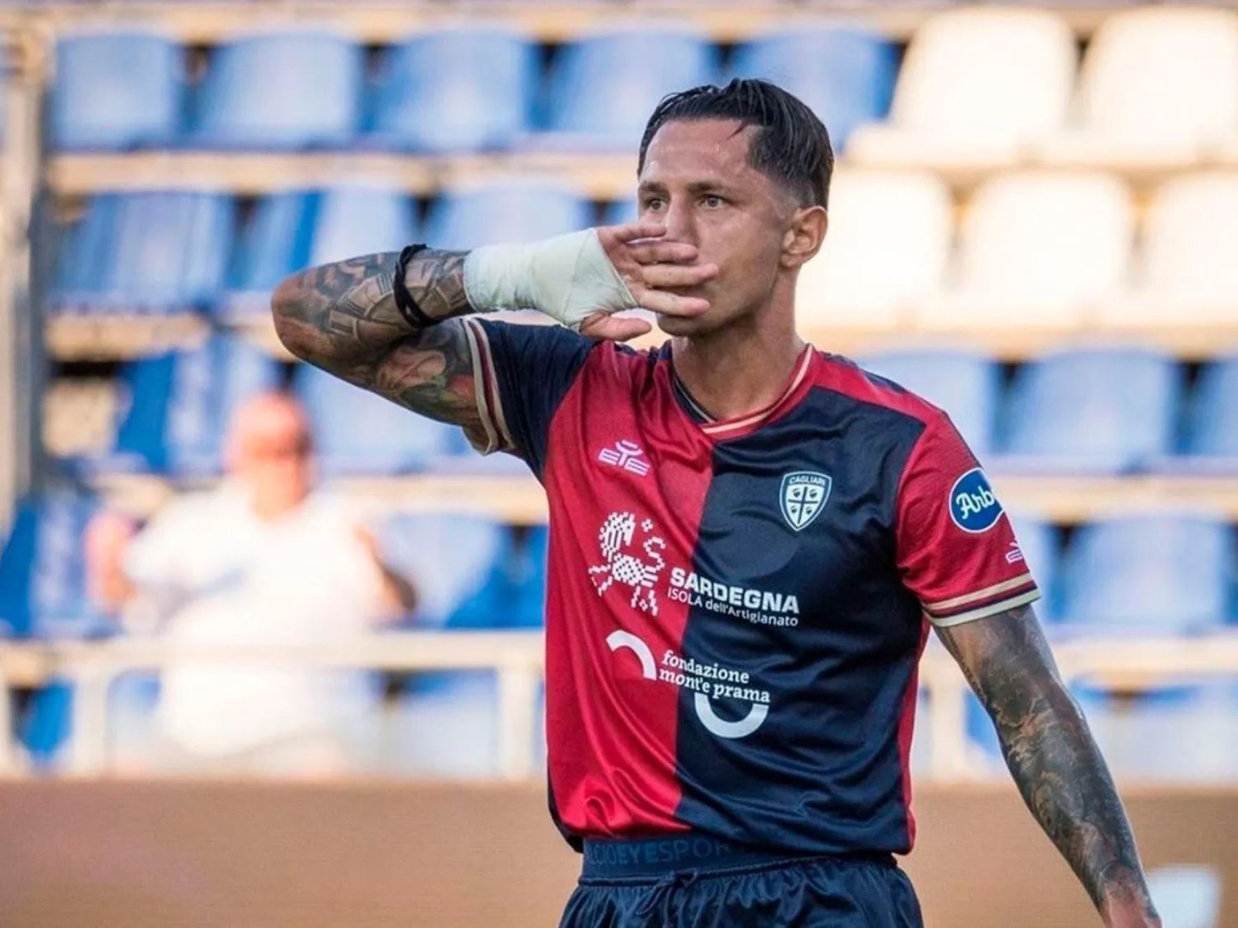 Gianluca Lapadula sufrió fractura de costillas en Cagliari (Foto: Agencias)