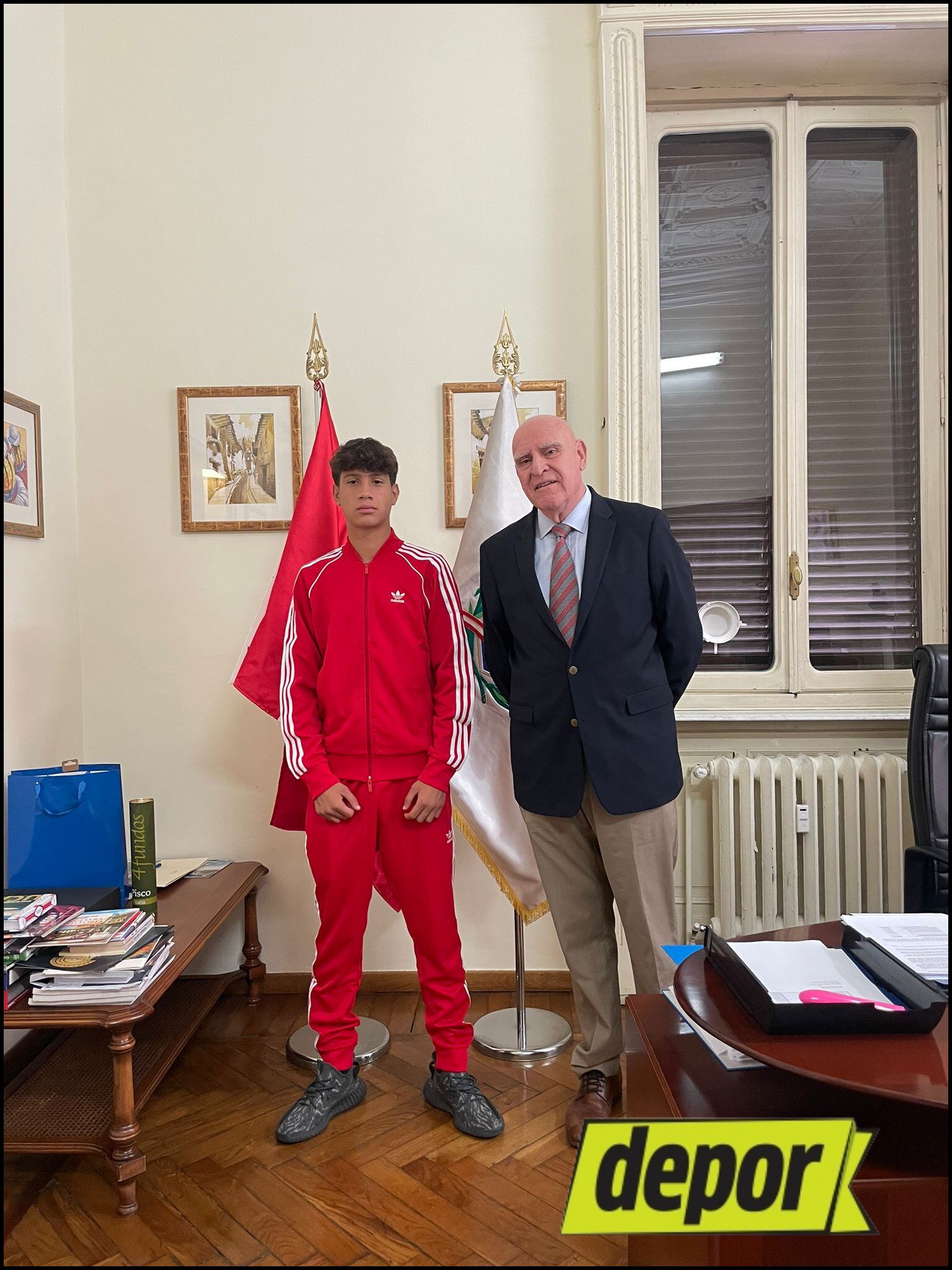 Giambavicchio estuvo en el consulado peruano de Turín, acompañado del cónsul Ezio Valfré Hernández.