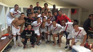 Selección Peruana festejó la goleada en el vestuario con foto en Twitter