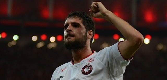 Fran Mérida jugó en Atlético Paranaense entre 2013-2014. (Foto: Agencias)