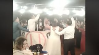 Amor del bueno: hincha de Universitario se casa y sorprende a todos con boda temática [VIDEO]