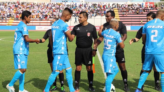 Deportivo Llacuabamba no encontró rival para la presentación de su plantel 