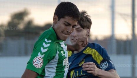 De Universitario para el mundo: Rafael Guzmán y su auspicioso debut internacional con Real Betis ante el Lille