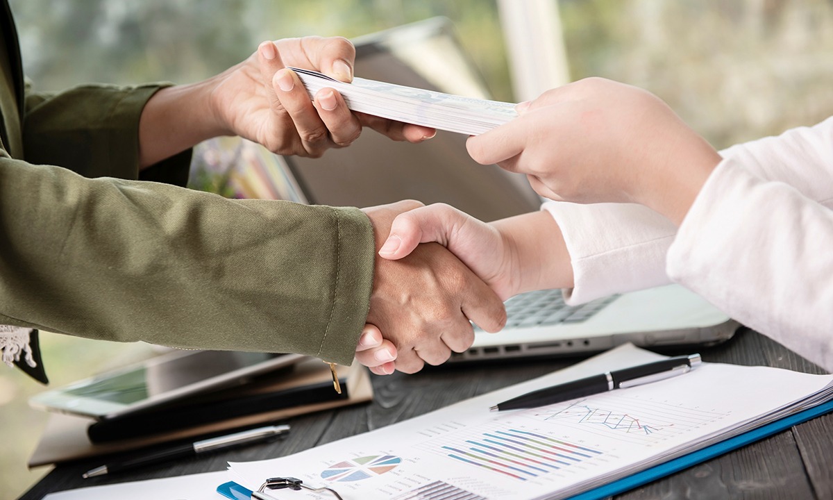 Conoce los pasos que debes seguir para abrir una cuenta si no eres residente en Estados Unidos. (Foto: Freepik)