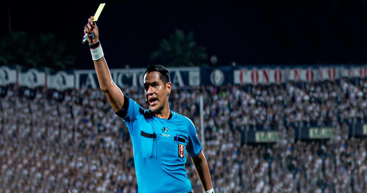 Jordi Espinoza dirigirá la final de ida entre Alianza Lima y Universitario de Deportes. (Foto: Difusión)
