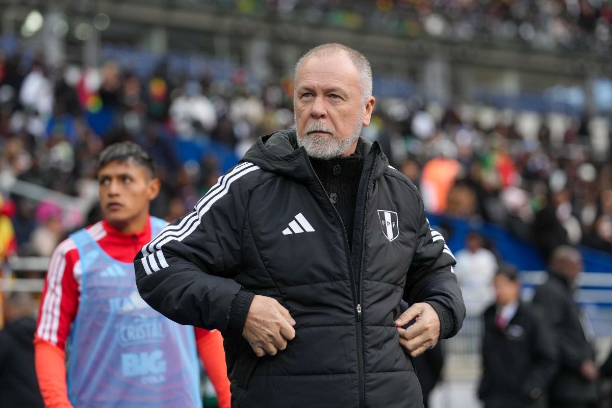 Mano Menezes debutó con la Perú con una derrota ante Senegal. (Foto: ITEA Sports)