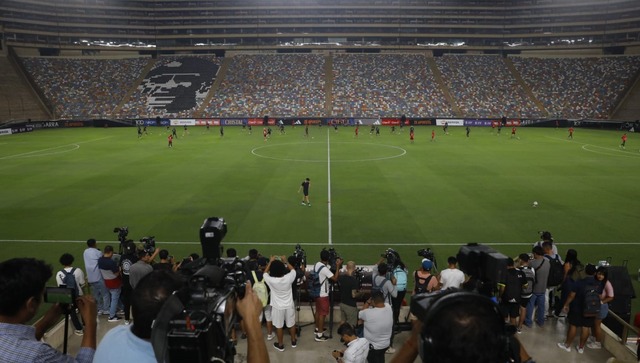 Última práctica de la Selección Peruana en el estadio Monumental, antes del partido ante República Dominicana. (Foto: Julio Reaño/@photo.gec)