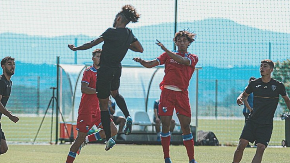 Bassco Soyer sigue sumando minutos con el Gil Vicente en un amistoso de preparación. (Foto: José Varela | @theatharis)