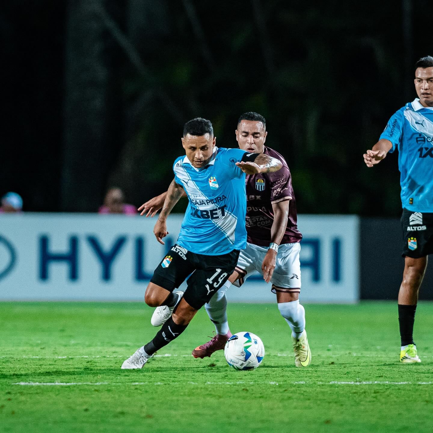 Yoshimar Yotún fue una de las figuras del partido en Valencia. (Foto: Sporting Cristal)