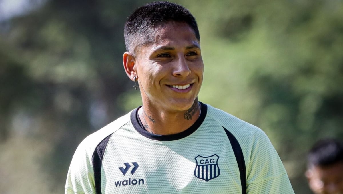 Raúl Ruidíaz llegó a Atlético Grau tras no renovar con Seattle Sounders en el 2024. (Foto: Atlético Grau)