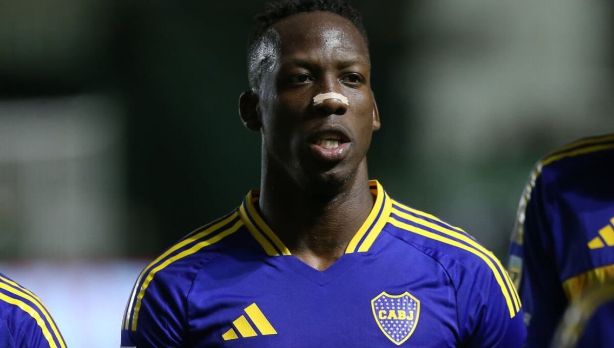 Luis Advíncula está en el radar de Alianza Lima. (Foto: Getty Images)