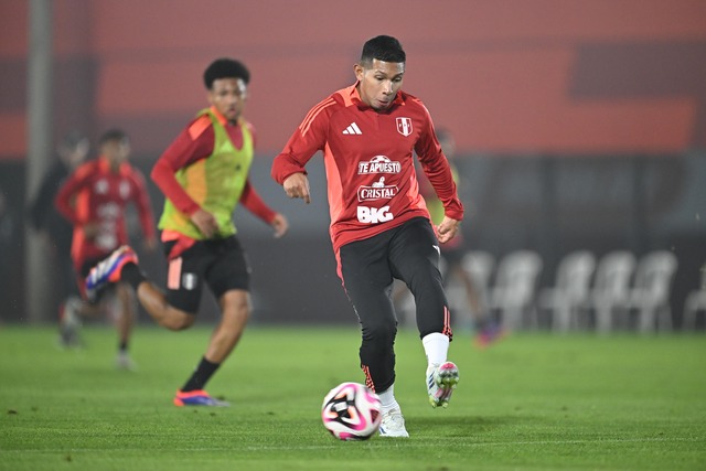 La Selección Peruana entrena en Videna, previo a los duelos ante Colombia y Ecuador por Eliminatorias al Mundial 2026. (Foto: FPF)