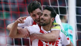 Pizarro, el eterno: Claudio marcó su primer gol en la temporada con Colonia tras soberbia definición