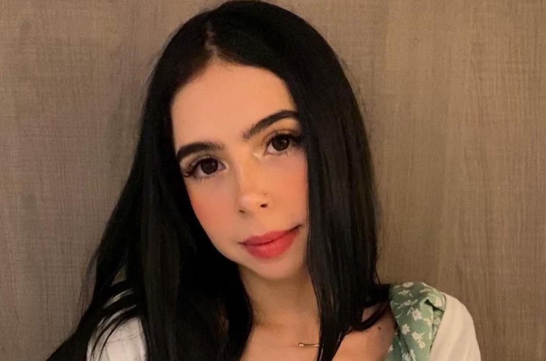 “La niña fresa” y “Ron Roneos”, famosos tiktokers, anunciaron que terminaron su relación en medio de acusaciones de violencia (Foto: Niña fresa/ Instagram)