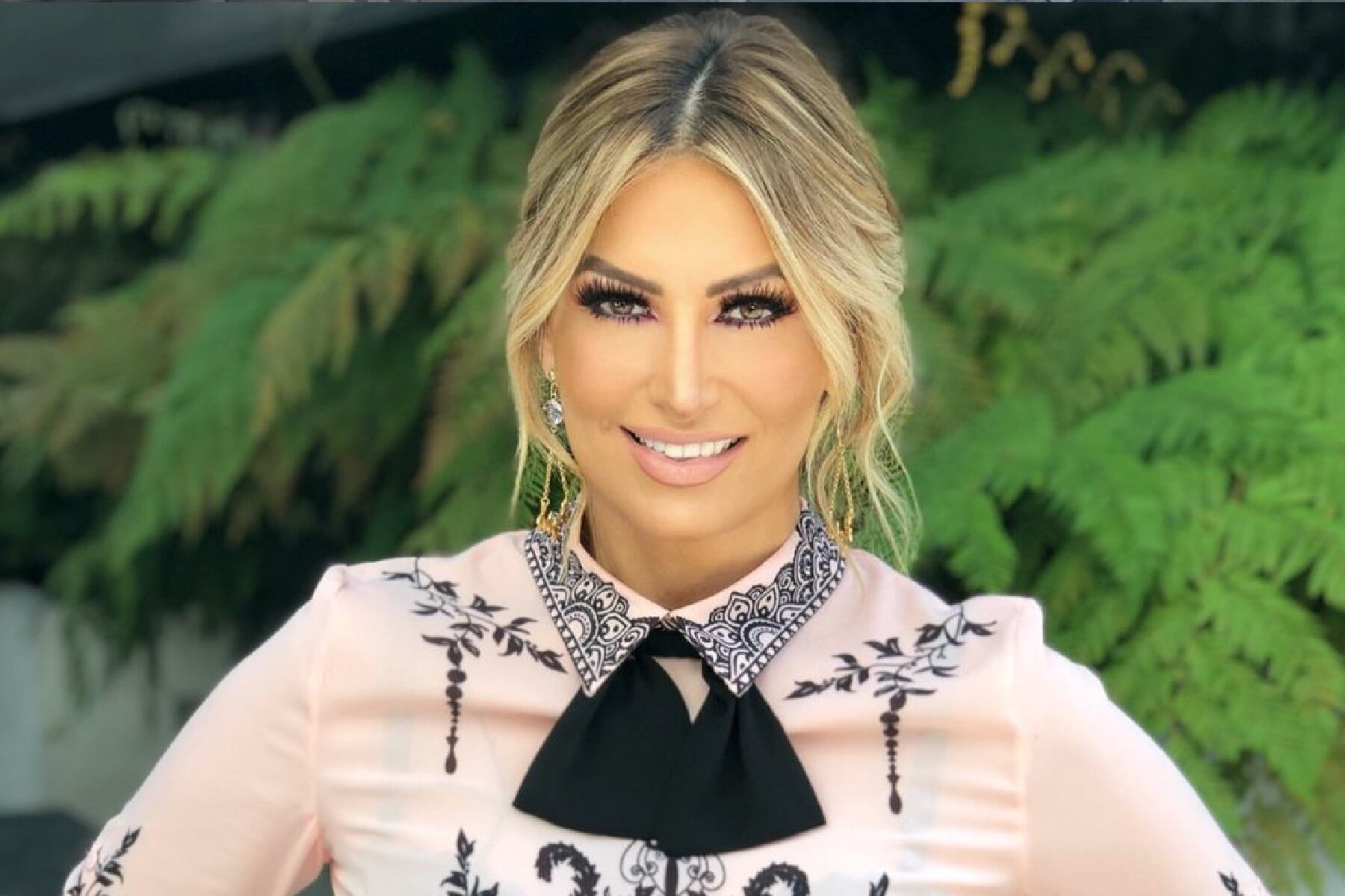 La conductora sostiene una dura rivalidad con Andrea Legarreta (Foto: Anette Cuburu / Instagram)