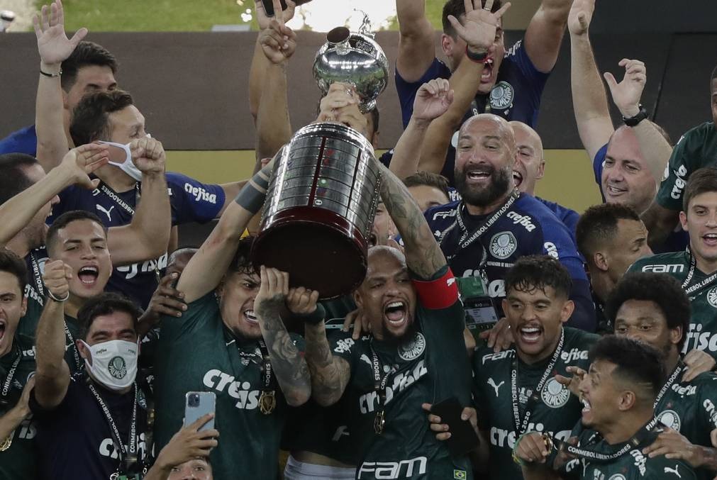 Al Nassr quiere a Gustavo Gómez, campeón de la Copa Libertadores 2020 y 2021 con Palmeiras. (Foto: AFP)