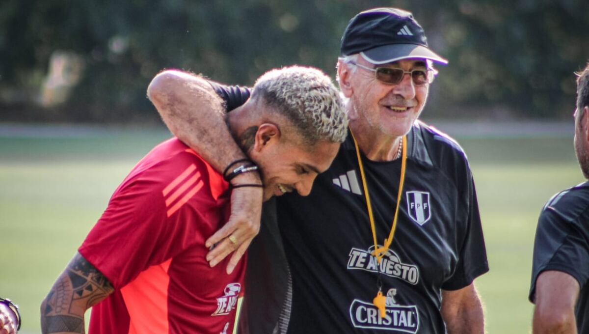 Paolo Guerrero cuenta con el respaldo de Jorge Fossati. (Foto: Selección Peruana)