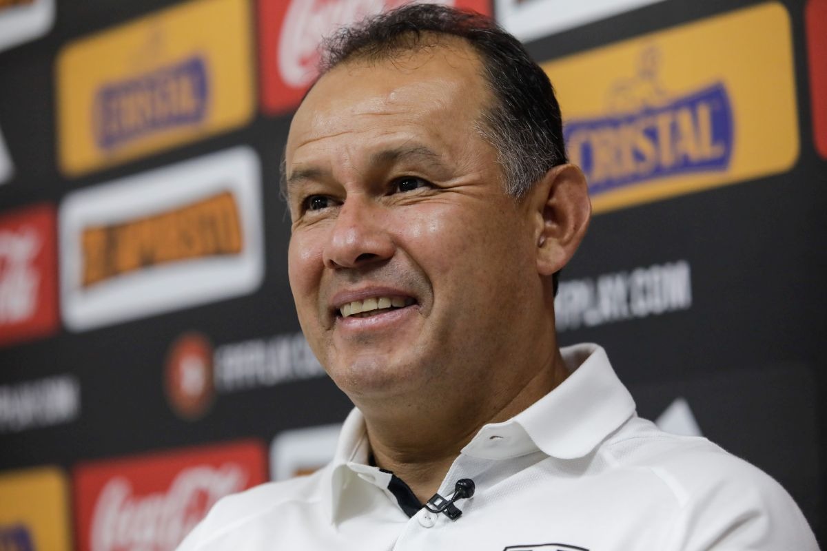 Los experimentos de Reynoso en la bicolor: ¿cuánto probó, cuanto falló y en qué acertó? | Foto: Lenin Tadeo / GEC