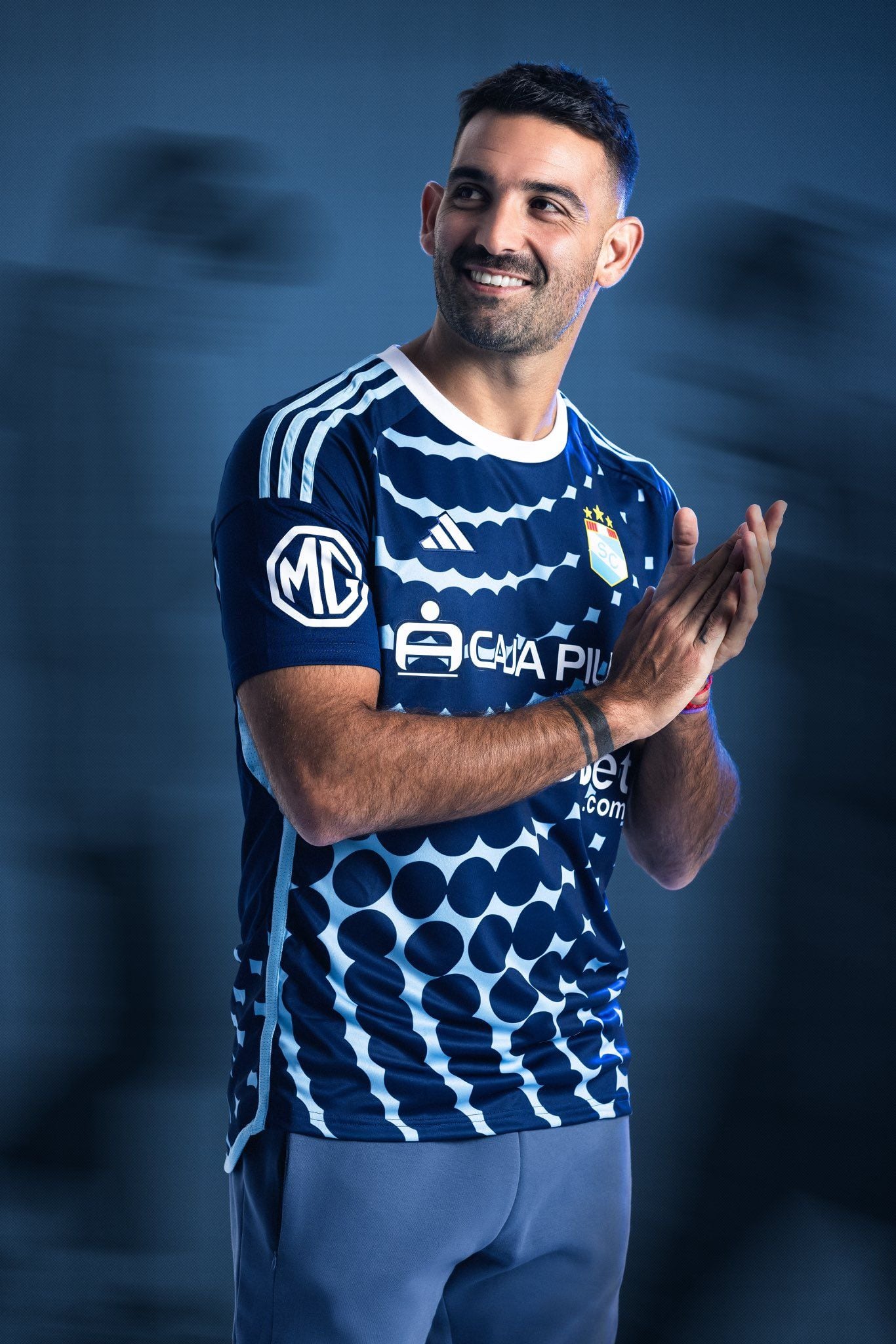 La nueva camiseta visitante de Sporting Cristal. (Foto: Sporting Cristal en 'X')