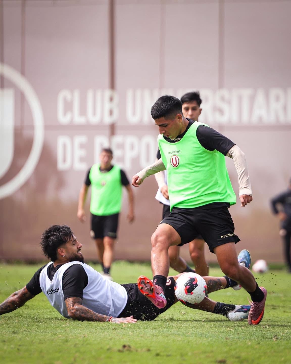 Piero Quispe durante los entrenamientos crema en Campo Mar. (Foto: Liga 1)