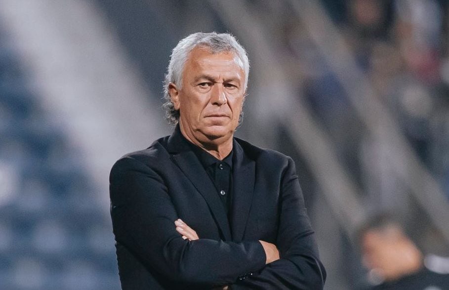 El entrenador de Alianza Lima también lamentó no contar con el apoyo de los hinchas blanquiazules en Chile para el duelo de vuelta.