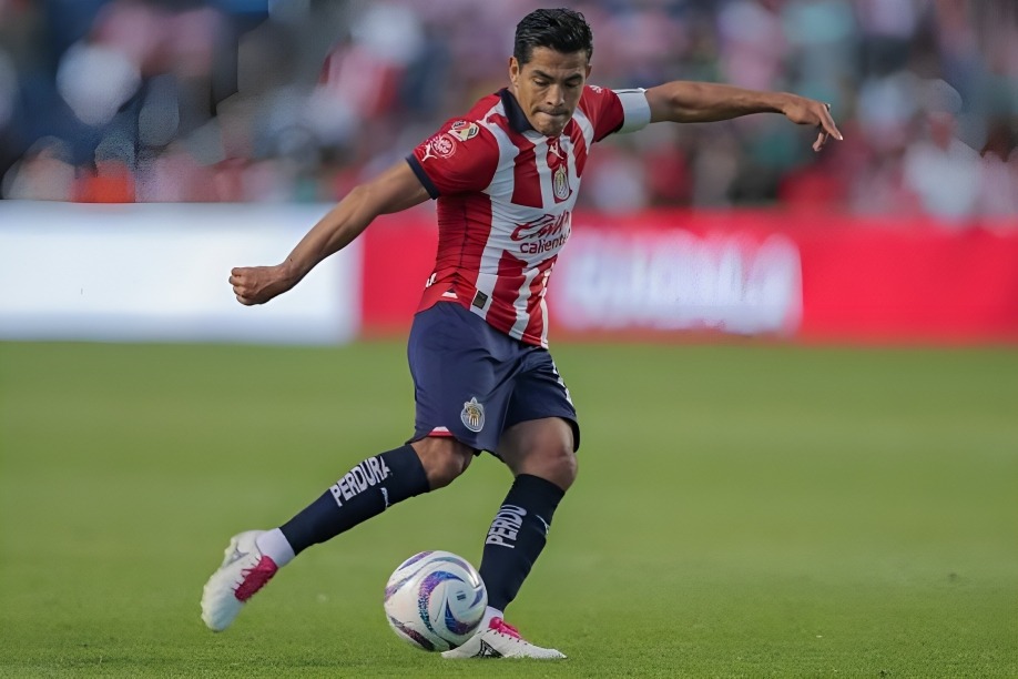 Chivas choca ante Mazatlán en el Akron por la fecha 11 (juego adelantado) de la Liga MX | Foto: Internet