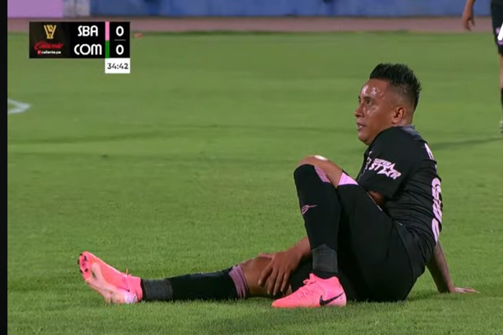 Christian Cueva se lesionó, pero Sport Boys clasificó a los cuartos de final de la Liga de la Copa. (Captura Bicolor+)