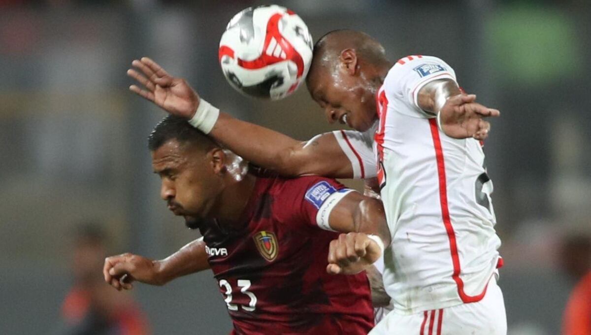 Perú y Venezuela empataron por 1-1 cuando se enfrentaron en la primera vuelta de las Eliminatorias 2026. (Foto: Getty Images)